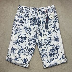 NEW OK&C Khaki’s & Co Blue & White Porcelain Floral Capri Pants/Shorts SZ 8